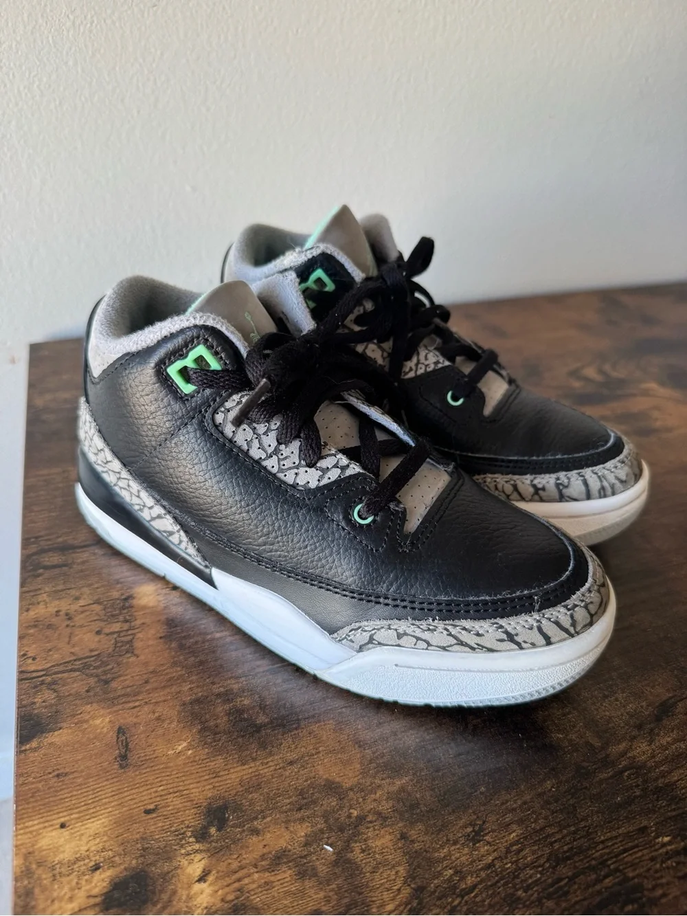Nike Air Jordan 3 Retro PS Green Glow Black Grey DM0966-031 Kids Size 1Y